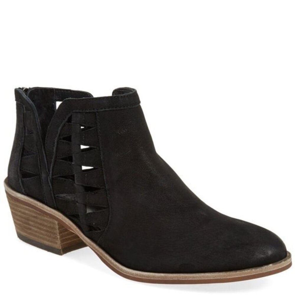 VINCE CAMUTO Peera Cutout Bootie Ankle Boots Back zip closure Womens Size‎ 9M